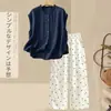 Traje Casual de Algodón y Lino Estilo Perezoso para Mujer Verano Nueva Llegada Conjunto de Dos Piezas con Pantalones Sueltos de Lunares y Blusa con Volantes
