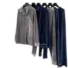 Outono e Inverno 8611 Normcore Masculino Veludo de Ilha Roupa de Casa Engrossado Quente Pijama Forrado com Fleece Cor Pura Gola Lapela Conjunto de 2 Peças
