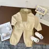 Conjunto patchwork personalizado para niños, nueva colección de invierno 2025, sudadera con capucha y pantalón de chándal color block de forro polar unisex, estilo coreano