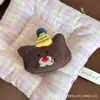 Fofo desenho animado KT gatinho de pelúcia pingente coelho broche cachecol meias acessórios chinelos chapéu acessórios de vestuário