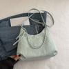 Bolso informal de estudiante de superficie suave de gran capacidad para mujer, nuevo bolso de cadena de verano 2024, bolso bandolera de moda
