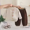 Conjunto de Ropa de Otoño para Niñas 2026 Nuevo Estilo Suéter Cardigan para Bebé Niña Conjunto de Tres Piezas Ropa de Otoño de Moda para Niños