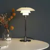 Lámpara de Mesa Danesa Vintage Bauhaus Creativa para Sala de Estar Estudio Dormitorio Estilo Francés Nórdico Mesita de Noche Arte Lámpara Decorativa de Vidrio