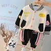 Conjunto para Niñas Primavera y Otoño 2022 Nuevo Infantil Casual Infantil Elegante Conejo de Dibujos Animados Chaqueta Conjunto de Dos Piezas