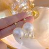 Agulha de prata francês vintage suave algodão brincos de pérola luz luxo high-end Hepburn elegante brincos de pérola para mulheres
