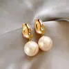 Brincos Pingente Pérola Agulha de Prata Estilo Palácio Retrô Europeu e Americano Brincos da Moda Luxo Leve Brincos de Alta Qualidade Atacado