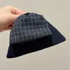 Presilha de Cabelo Triângulo Estampa de Leopardo Vintage para Mulheres com Cabelo Grosso, Presilha Grande de Tubarão com Acabamento de Luxo, Novo Modelo 2025 Presilha para Parte de Trás da Cabeça