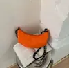 Bolsa de Bolinho de Alta Qualidade para Mulheres 2026 Nova Bolsa Croissant para o Dia a Dia Moda Simples Design de Nicho Bolsa de Ombro Único Transversal