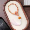 Pulseira de Raiz de Bodhi com Padrão de Flor Verde e Design de Cabacinha Esculpida, um Acessório Portátil para Alívio do Estresse para Estudantes