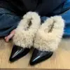 2026 Nuevos Zapatos Pequeños de Cuero con Punta de Moda para Mujer, Retro, Slip-on, de Piel, Zapatos Individuales de Tacón Alto, de Terciopelo Grueso, Cálidos, de Algodón