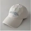 Gorra de Béisbol Suave con Bordado de Letras de Color Contrastante para Hombres y Mujeres, Sencilla y Moderna, Versátil para Viajes y Compras, Gorra con Visera Protectora del Sol