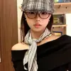 Bufanda de Lino Rayada en Blanco y Negro Estilo Japonés para Mujer 2025 Nuevo Nicho de Alta Gama Bufanda para el Cuello Accesorio Versátil para el Cuello