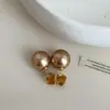 Pendientes de Diseño Geométrico de Lujo Ligero, Pendientes de Perlas Color Café de Moda y de Gama Alta, Pendientes Versátiles de Doble Cara de Nuevo Estilo al por Mayor