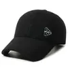 Gorra de béisbol de cuero liso de color sólido transfronteriza sombrero para exteriores para hombres de mediana edad y ancianos con terciopelo grueso resistente al viento cálido sombrero de pico