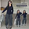 Roupa de Primavera para Meninas 2026 Nova Tendência Estilo Descolado Roupa de Rua Infantil Moletom Roupa de Primavera para Menina Grande Calça de Cintura Alta Listrada