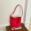 Bolso rojo para mujer, nueva moda retro otoñal de tendencia 2026, bolso cruzado tipo cubo de ante Melard para el día a día
