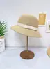 Sombrero de Sol de Paja con Cinta de Satén Flecada, Estilo Nuevo de 26 Años, para Mujer, Verano, Ligero y Maduro, Rejuvenecedor, Transpirable, Protector Solar, Sombrero Casual Versátil