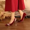 Sapatos de casamento estilo chinês para noivas, atacado novo modelo Vestido de noiva Xiuhe salto alto vermelho com salto fino e strass