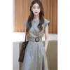 Vestido Gris de Lujo Ligero de Alta Gama Único Chic con Cintura Ceñida para Mujer 2026 Nuevo Estilo Súper Caliente Fresco Ropa de Mujer de Verano