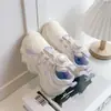 Tênis Branco Infantil 2026 Primavera e Outono Novo Fashionável Malha Casual Sola Macia Antiderrapante Versátil Tênis Esportivo para Meninas