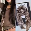 Bufanda de Lunares Estilo Francés para Mujer, Lujo Ligero, Estampado de Leopardo, Elegante de Gama Alta, Larga, Versátil, Retro, Delgada, Protección para el Cuello