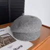 Boina de Lã Outono e Inverno para Mulheres, Chapéu de Artista a Pronta Entrega Transfronteiriça, Chapéu Fashion e Doce para Circunferência Craniana Grande, Chapéu Boina para Atacado