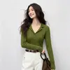 Suéter de tricô novo, estiloso e moderno, de manga longa para mulheres, com corte justo, versátil, com gola virada, suéter fino, blusa básica