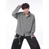 Camisa masculina de manga longa, estilo chenille oversized moderno, nova coleção 2026, corte solto, peso pesado, com detalhes de rebite, proporcionando um visual cool e estiloso