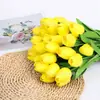 Flores Tulipán Artificiales de PU Mini Hidratantes Transfronterizos Flores Falsas Decoración del Hogar Adornos para Fotos Venta Directa de Fábrica