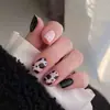 2026 Nuevas Uñas Portátiles Estilo Dulce y Fresco con Patrón de Vaca Blanco y Negro, Piezas de Uñas Cortas Puras Desmontables, Al por Mayor en Stock