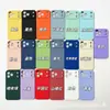 Cubo Rubik Bordes Rectos Carcasa de Material Escarchado Adecuado para Serie Apple Ip17 Agujero Fino Interior Anti-Caídas Funda de Teléfono Móvil de TPU
