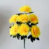 Flores Artificiales Hechas a Mano al por Mayor de la Fábrica Zhaopinghua, Estilo Festivo Estilo Pastoral Chino Ramo de Flores de Seda Crisantemo de Cola de Golondrina de Siete Cabezas