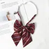 Camisa con Pajarita Borgoña para Niñas jk Accesorios de Lazo Estilo Preppy Estudiante Ropa de Marinero Ropa de Soltero Cuello Raíz de Pluma Flor