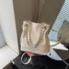 Bolsa de Corrente Prata Super Quente Estilo Balde Feminina Verão 2026 Novo Estilo Nicho Transversal Bolsa para Celular