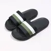 Pantuflas de Dropshipping Estilo Nuevo Verano para el Hogar para Hombres y Parejas, Sandalias de Plástico Latinas de Moda para Exteriores para Supermercados