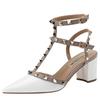Sandalias de Tacón Grueso con Tachuelas, Punta Cerrada, Color Nude, Estilo Hada, con Tiras, Punta Fina, Versátiles para Mujer, Verano 2026