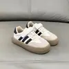 Zapatillas de Entrenamiento para Niños Otoño 2026 Modelo Nuevo con Velcro y Borrego, Zapatos Casuales para Niñas, Zapatos Deportivos Cómodos para Niños con Suela Suave