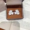 Brincos de Flor Laqueados Estilo 2026, Estilo Francês Doce Luxuoso Tridimensional, Adequados para o Trabalho e Saídas, Brincos Elegantes com Zircônia Brilhante