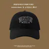 Boné Americano Bordado com Letra Feminino Aba Larga Retrô Casual Rosto Pequeno Top Macio Boné de Baseball de Casal Rosto Pequeno Masculino