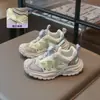 Sandalias Semi-Niño 2026 Verano Nuevo Estilo Huecas Transpirables Suela de Neumático Moda Hebilla Giratoria Zapatos Deportivos para Niños y Niñas
