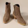 Botas de cavaleiro retrô, tamanho grande, cano curto, bico fino, botas Martin de salto alto, femininas, estilo europeu e americano, para exportação e vendas transfronteiriças, estilosas, com salto grosso e zíper lateral