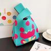 Bolsa tejida para teléfono móvil para mujer color dopamina bolsa tejida suave de vestir estilo coreano ins color de contraste amor bolso al por mayor
