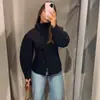 Vestuário feminino transfronteiriço: elegante e versátil, adequado para o trabalho, com gola alta, fecho de botões de pressão, cintura marcada, comprimento curto e corte justo, feito de tecido de lã, para outono e inverno, atacado em estilos europeus e americanos