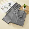 Pijama Cardigan de Algodón Puro para Hombre Azul Oscuro Estilo Delgado de Lujo Ligero Se Puede Usar Fuera de Casa Conjunto de Dos Piezas Suministro Directo de Fábrica (Xin)