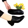 Novos Sapatos Femininos de Couro Macio para a Primavera de 2026 com Salto Médio Bloco, Bico Quadrado, Tira Elástica, Sapatos de Couro Pretos para Dança Quadrada e Mães