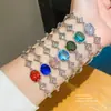 Pulsera de Brazalete con Colgante Ovalado de Circonita Super Brillante Pulsera de Temperamento de Lujo Ligero Gama Alta Diseño de Moda de Nicho Joyería de Mano para Mujeres