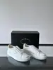 Zapatos casuales para hombre con cordones, suela gruesa, estilo de lujo ligero transfronterizo, paneles de malla transpirable, logo triangular PRA, piel de primera capa