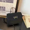 Bolso Coreano de Nicho para Axila para Mujer 2026 Nuevo Bolso de Mano de Moda Cuadrado Pequeño Diseño Único Elegante Bolso Cruzado