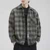 2026 [Colección Otoño/Invierno Nueva] Retro estilo japonés, grueso, a cuadros, prenda exterior, corte holgado, camisa casual de manga larga para hombre, estilo americano