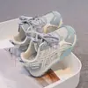 Zapatillas deportivas transpirables para niñas, nuevas zapatillas de entrenamiento alemanas para primavera y otoño, zapatillas casuales de malla ligeras con suela blanda